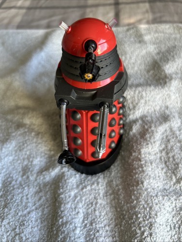 Doctor who red dalek - doctor, figure