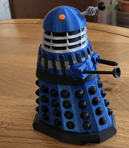 Custom blue black dalek - /,