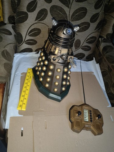Gold dalek doctor who - gold,