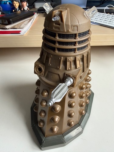 Doctor who dalek - dalek, figure
