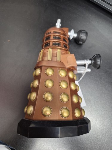 Who bronze colour dalek - bronze,