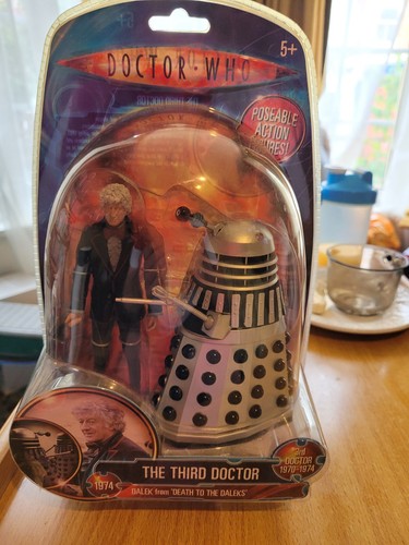 Who third doctor - &, machine
